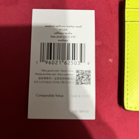 Kate Spade Lime Green Card Holder - Picture 3 of 3